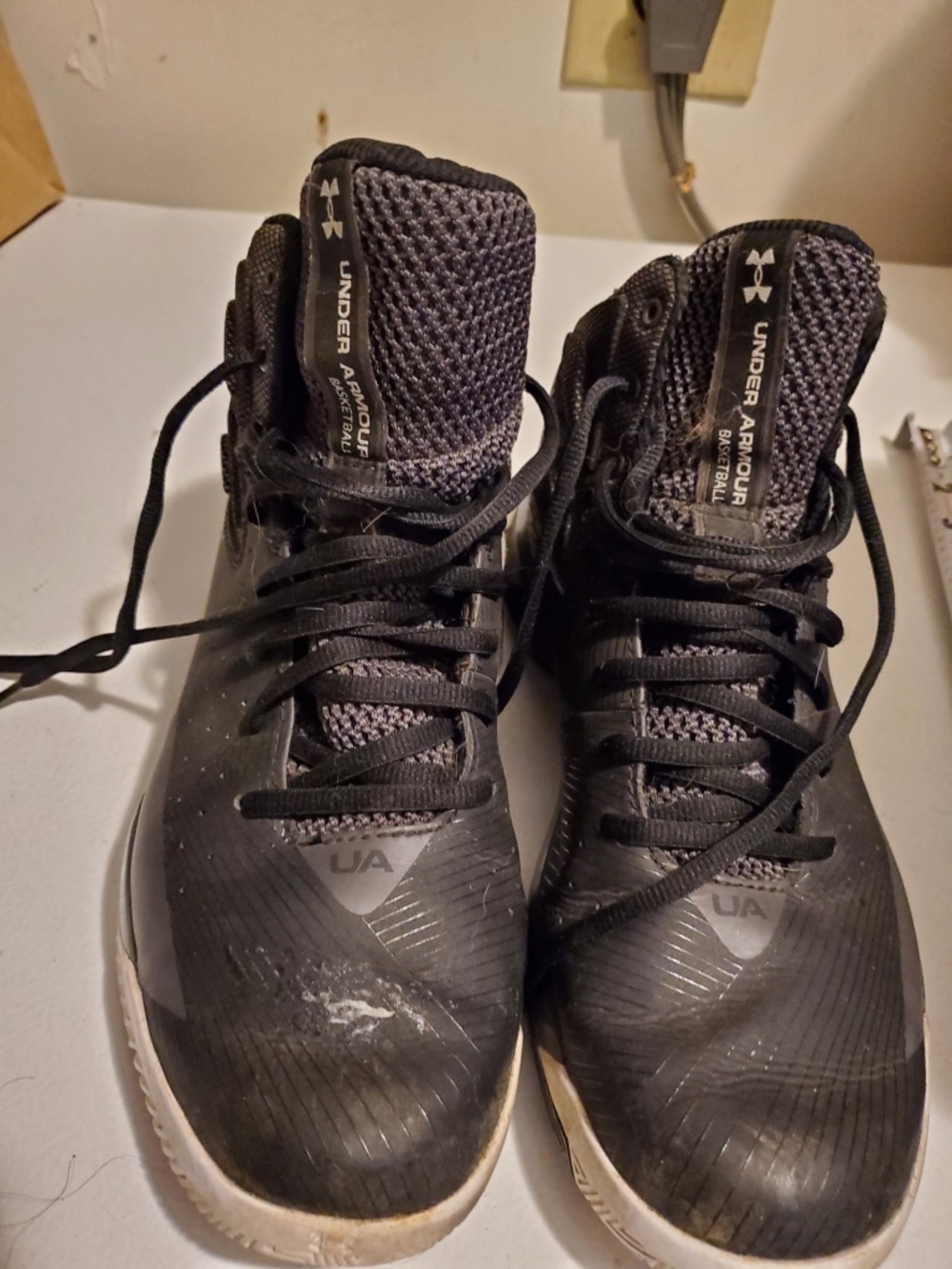 Mens under Armour brand
